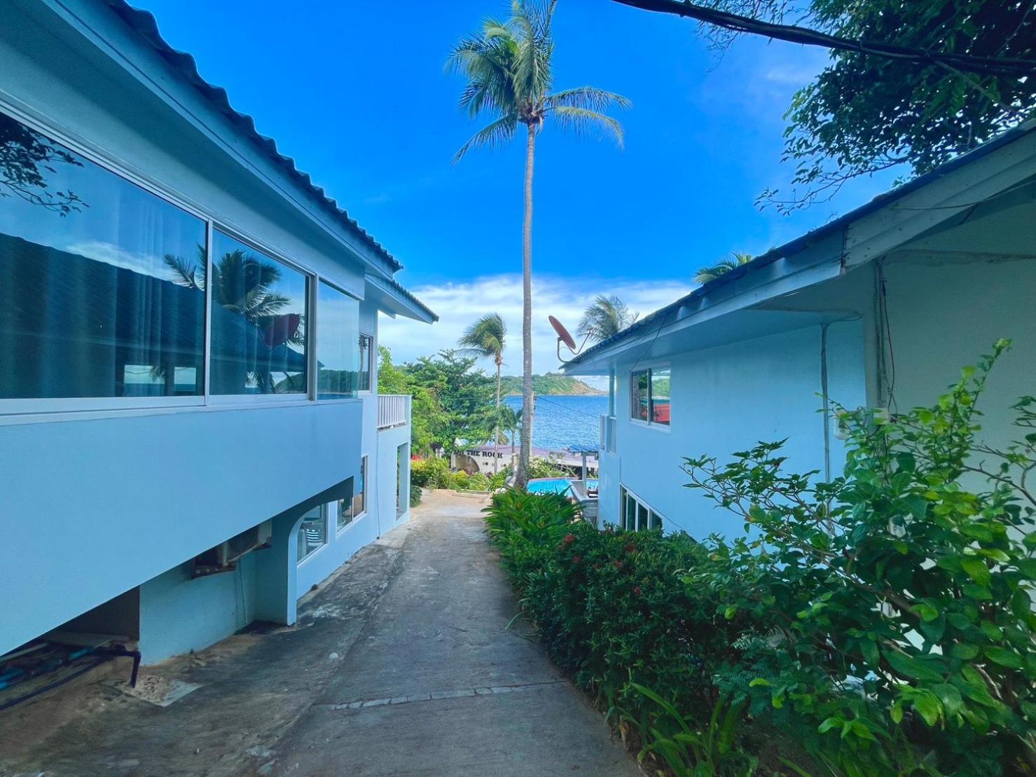 Naiharn On The Rock Resort Phuket Nai Harn Exterior photo