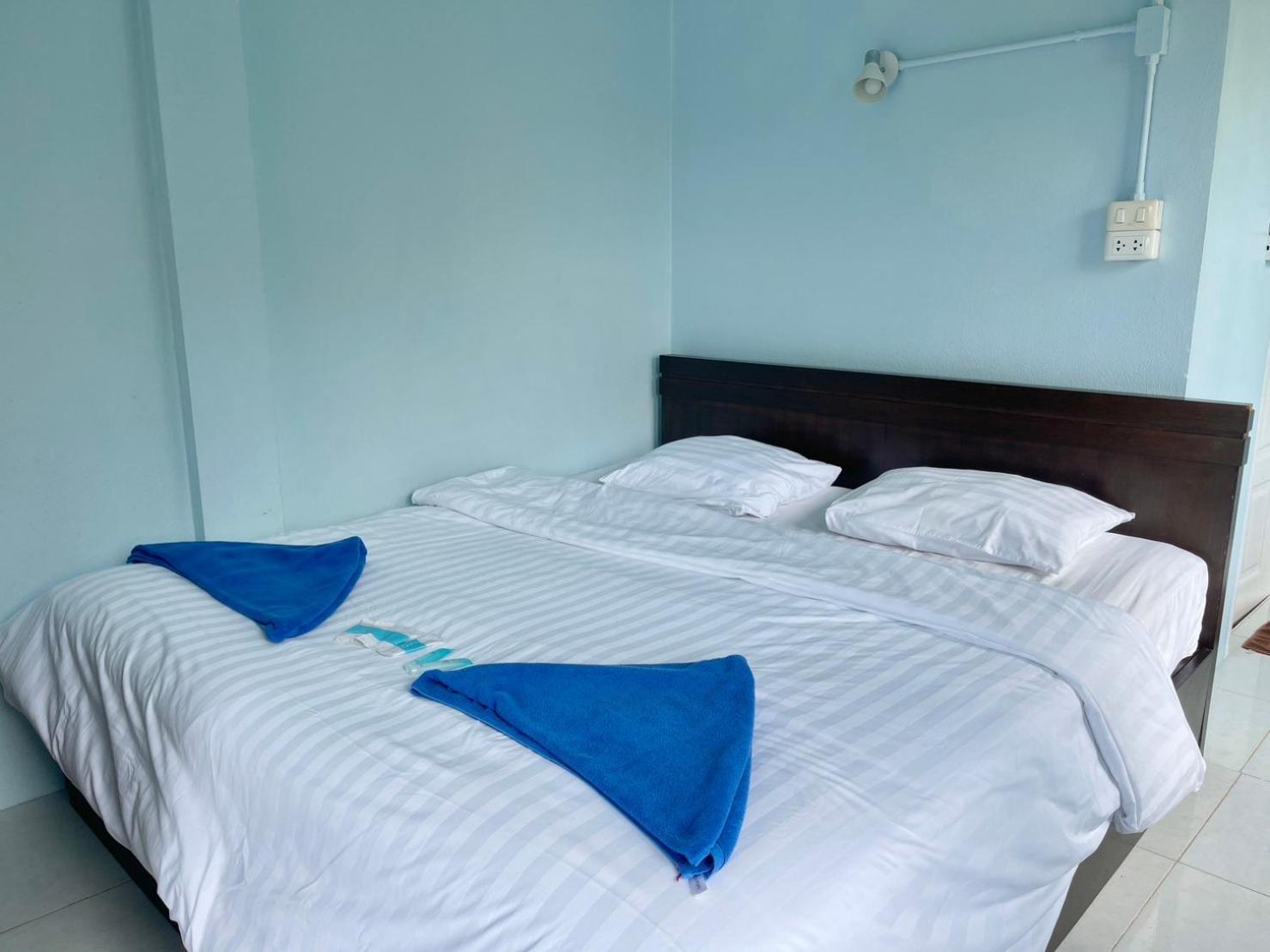 Naiharn On The Rock Resort Phuket Nai Harn Exterior photo