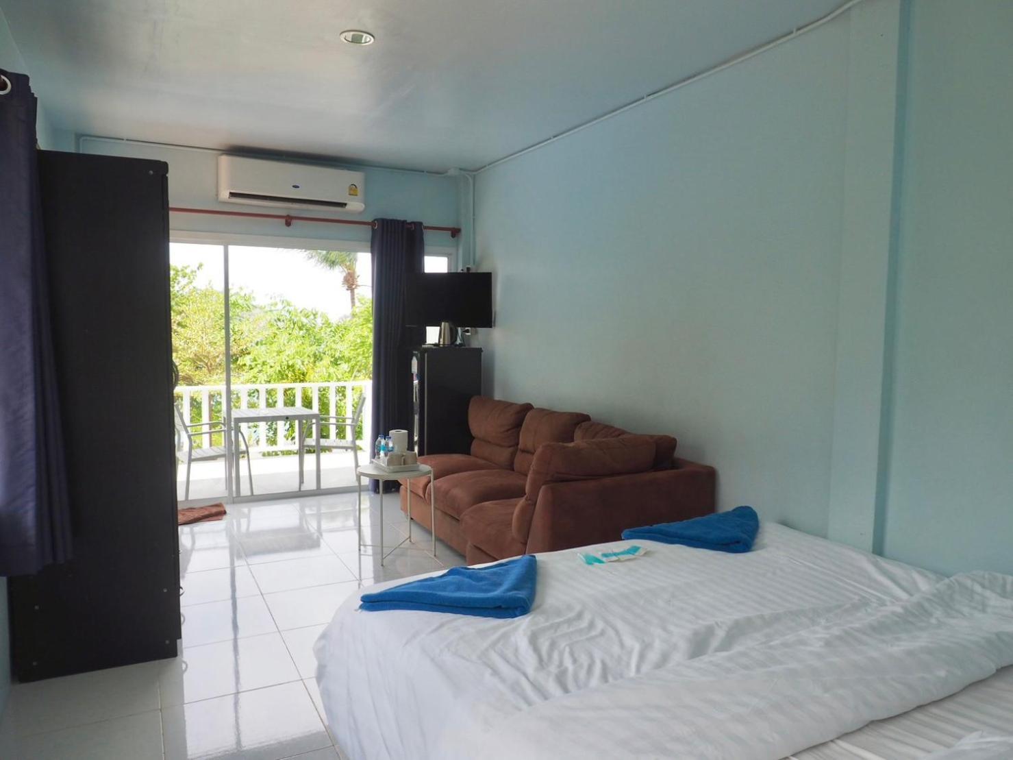 Naiharn On The Rock Resort Phuket Nai Harn Exterior photo